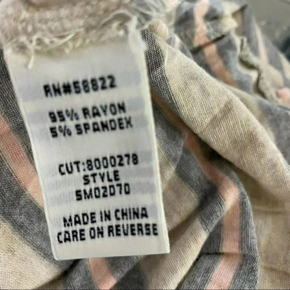 Studio‎ M XS gray & pink striped surplice top - Picture 7 of 8